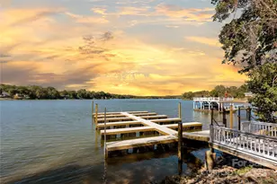 221 Grayrock Dr, Statesville, NC 28677 - Photo 2