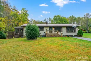 1030 Hughes Gap Rd, Bakersville, NC 28705 - Photo 2