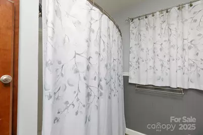 1213 Essex Street, Gastonia, NC 28052 - Photo 16