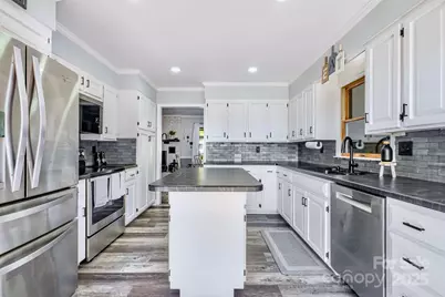 2844 Hickory Highway, Statesville, NC 28677 - Photo 8