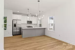 3936 Hager Dr, Charlotte, NC 28208 - Photo 8