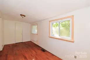 26 Dogwood Ct, Asheville, NC 28805 - Photo 12