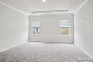 2100 Sunflower Cir, Newton, NC 28658 - Photo 8