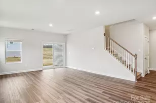 2100 Sunflower Cir, Newton, NC 28658 - Photo 4