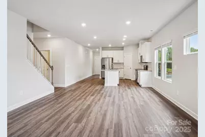 2100 Sunflower Circle, Newton, NC 28658 - Photo 6