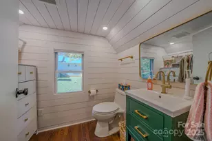 597 Tomahawk Ave, Black Mountain, NC 28711 - Photo 40