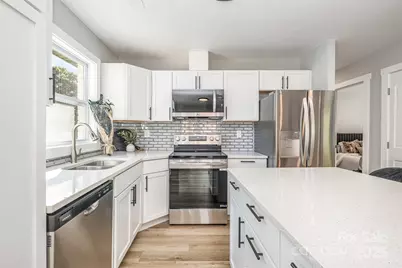 3208 Clearview Drive #8, Charlotte, NC 28216 - Photo 14