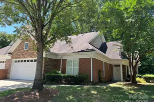 10925 Casetta Dr, Matthews, NC 28105 - Photo 1