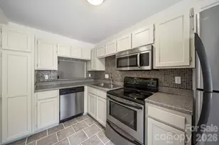 8217 Pineville-Matthews Rd, Charlotte, NC 28226 - Photo 10