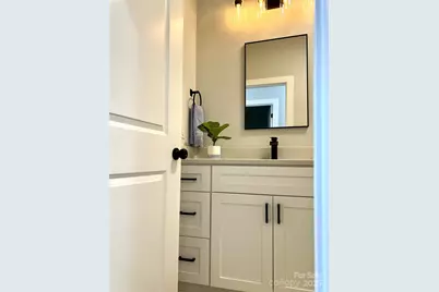 502 S Skyland Drive, Bessemer City, NC 28016 - Photo 22