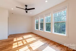 233 Broadway St, Asheville, NC 28801 - Photo 22