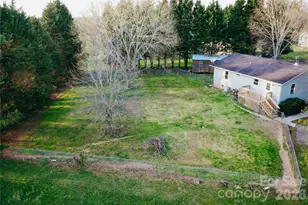 45 Pleasant Ct, Flat Rock, NC 28731 - Photo 12