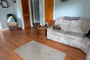 111 Saluda St, Chester, SC 29706 - Photo 2