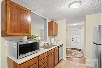 6836 Shiloh Ridge Lane, Charlotte, NC 28212 - Photo 12