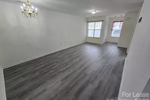 639 Fawnborough Ct, Rock Hill, SC 29732 - Photo 2