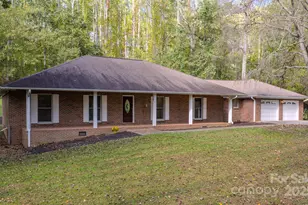 35 Byrd Rd, Candler, NC 28715 - Photo 2