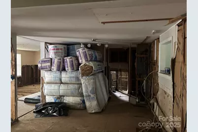 999 Hwy 19E Highway N, Newland, NC 28657 - Photo 6