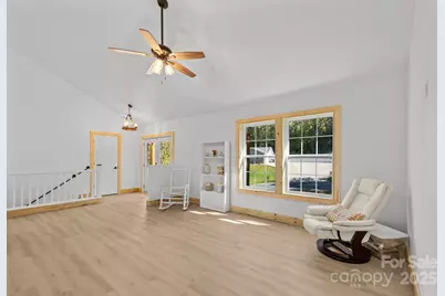 1036 Williamsburg Drive, Lenoir, NC 28645 - Photo 10