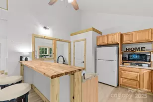 1036 Williamsburg Dr, Lenoir, NC 28645 - Photo 12