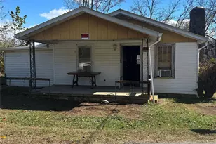 39 Rocky Ridge Rd, Asheville, NC 28806 - Photo 2