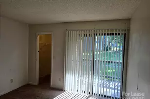 4524 Sharon Chase Dr, Charlotte, NC 28215 - Photo 4