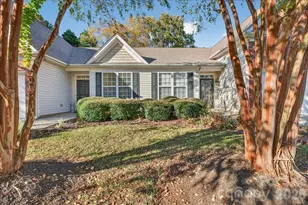 4412 Glenlea Commons Dr, Charlotte, NC 28216 - Photo 4