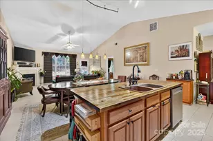 4412 Glenlea Commons Dr, Charlotte, NC 28216 - Photo 1