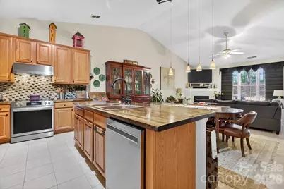 4412 Glenlea Commons Drive, Charlotte, NC 28216 - Photo 26