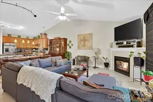 4412 Glenlea Commons Dr, Charlotte, NC 28216 - Photo 14