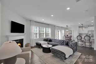 17112 Snug Harbor Rd, Charlotte, NC 28278 - Photo 2