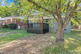 2529 Crescent Ln, Gastonia, NC 28052 - Photo 10