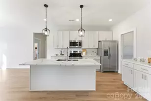 1213 Creek Side Dr, Conover, NC 28613 - Photo 10