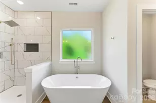 1213 Creek Side Dr, Conover, NC 28613 - Photo 6