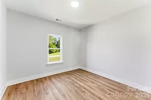 1213 Creek Side Dr, Conover, NC 28613 - Photo 30