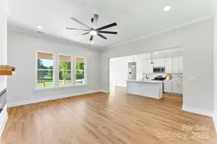 1213 Creek Side Dr, Conover, NC 28613 - Photo 6