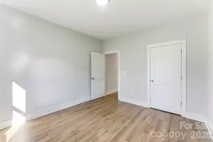 1213 Creek Side Dr, Conover, NC 28613 - Photo 34