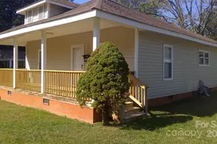 5909 Maple St, Charlotte, NC 28269 - Photo 2