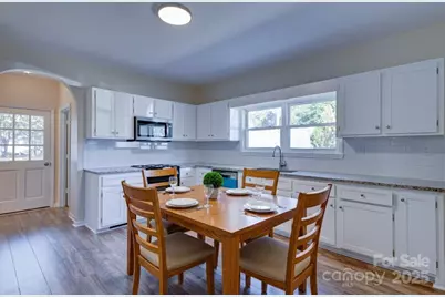 5909 Maple Street, Charlotte, NC 28269 - Photo 10