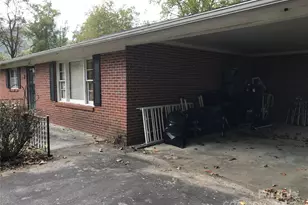 241 Pinewood Dr, Waynesville, NC 28786 - Photo 4