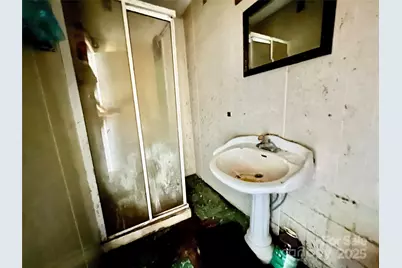 407 Chester Avenue, Great Falls, SC 29055 - Photo 26