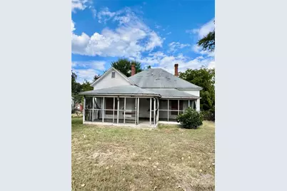 407 Chester Avenue, Great Falls, SC 29055 - Photo 1