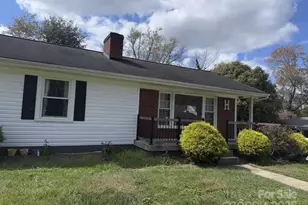 713 Circle Dr NE, Lenoir, NC 28645 - Photo 2