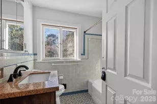 1624 Brentwood Dr, Newton, NC 28658 - Photo 24