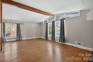 1624 Brentwood Dr, Newton, NC 28658 - Photo 8