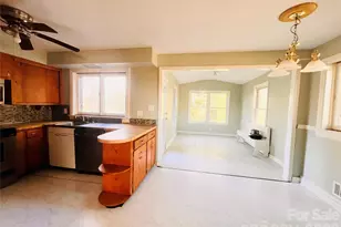 1624 Brentwood Dr, Newton, NC 28658 - Photo 4