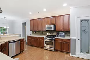 1245 Periwinkle Dr, Waxhaw, NC 28173 - Photo 10