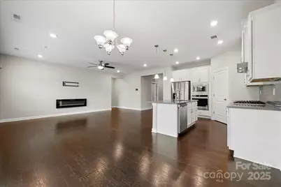 9211 Grisons Court, Charlotte, NC 28278 - Photo 12