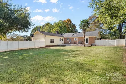 2010 Elizabeth Avenue, Hickory, NC 28602 - Photo 22