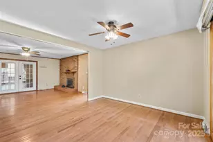 2010 Elizabeth Ave, Hickory, NC 28602 - Photo 12