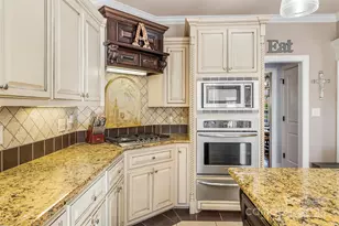 5836 Bakers Point, Hickory, NC 28602 - Photo 12